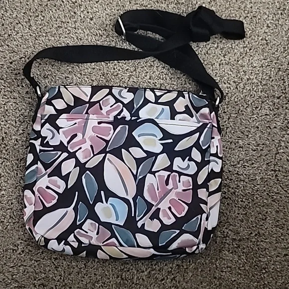 Kipling Sebastian - Picture 2 of 8